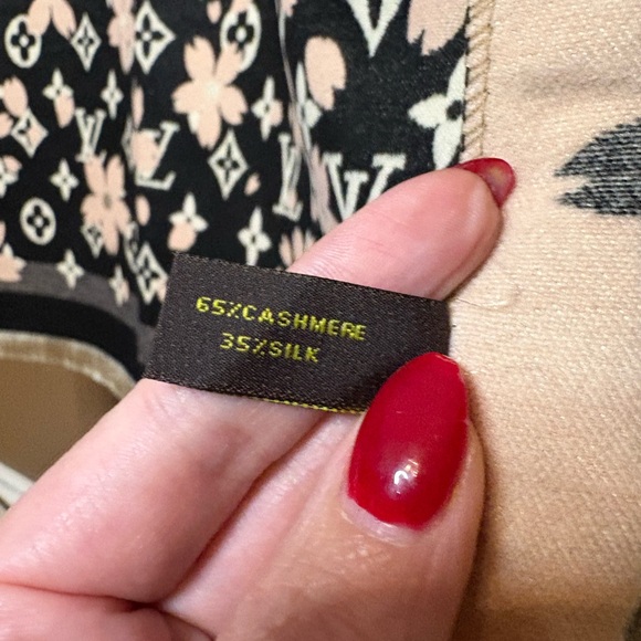 Fashion Cashmere & Silk scarf - Picture 5 of 6